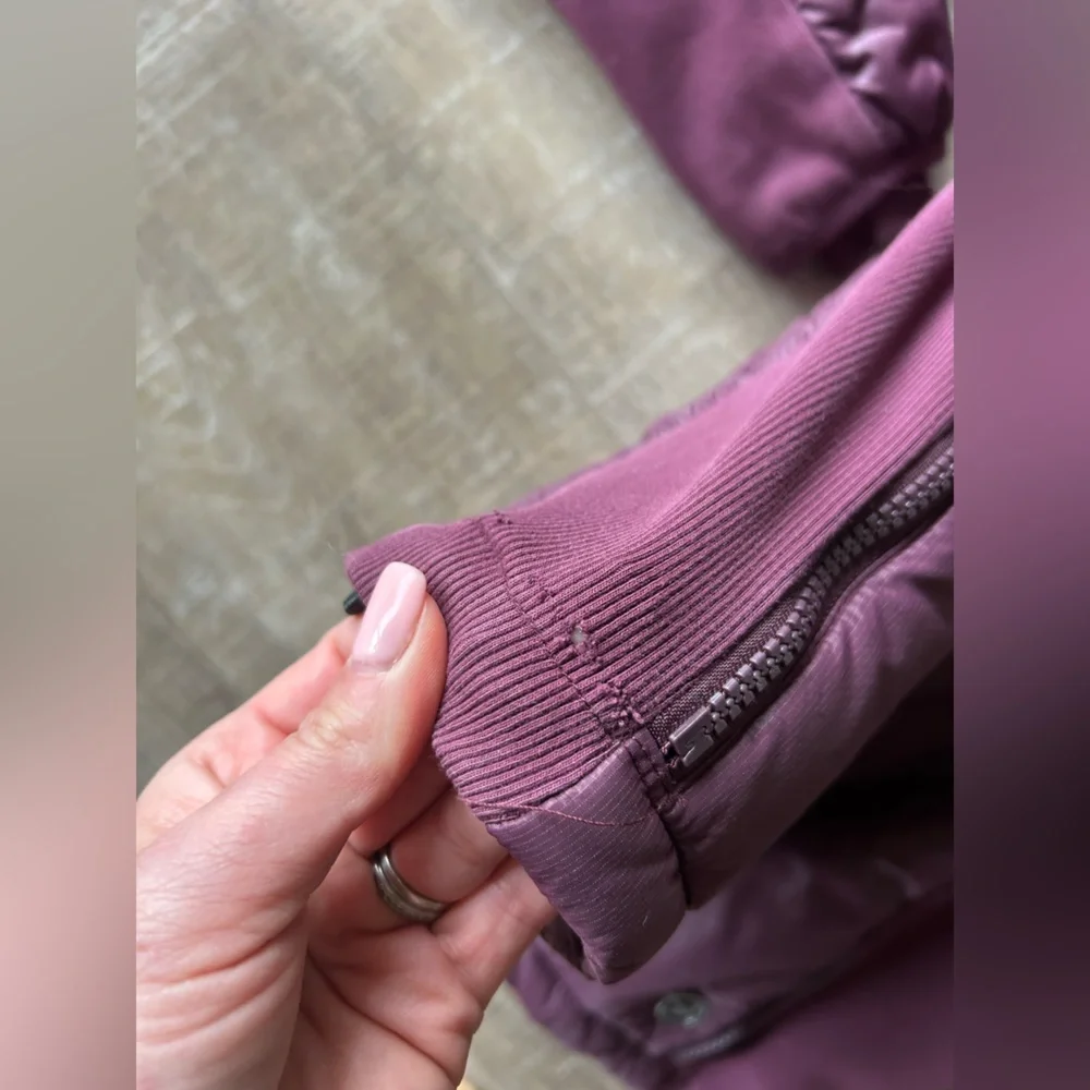 Oiselle Puffer Jacket Pullover 1/2 Zip Hooded Purple Women’s M Athleisure - Picture 6 of 16